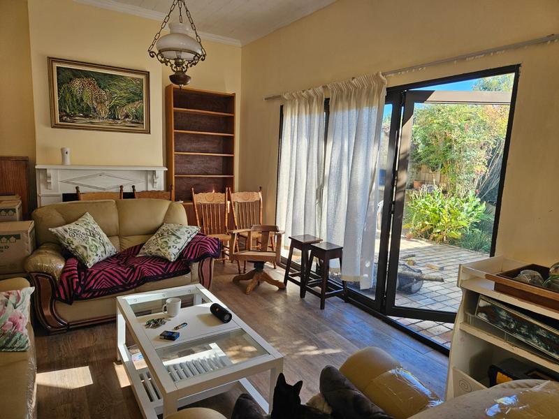 To Let 4 Bedroom Property for Rent in Grahamstown Eastern Cape